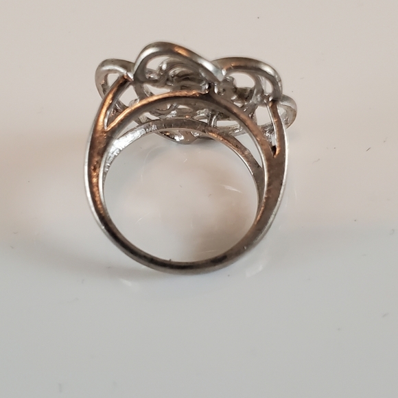 Large Sterling Silver Floral Flower Ring Size  7 - Picture 3 of 5